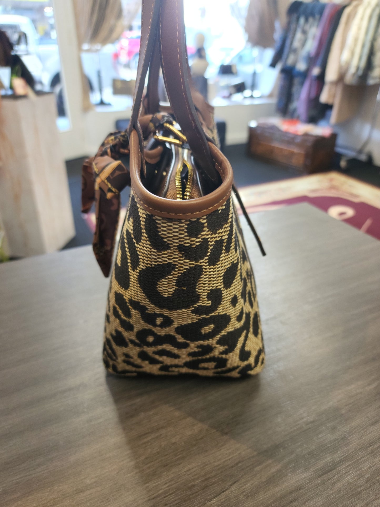 Leopard Spots Oxford Handbag Shoulder Bag