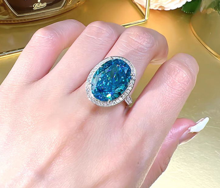 Eternal Azure Luminescence: 14Carat Cubic Zirconia Ring, 18k White Gold