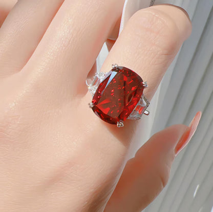 Luxurious Ruby: 12Carat Cubic Zirconia Ring, 18k White Gold