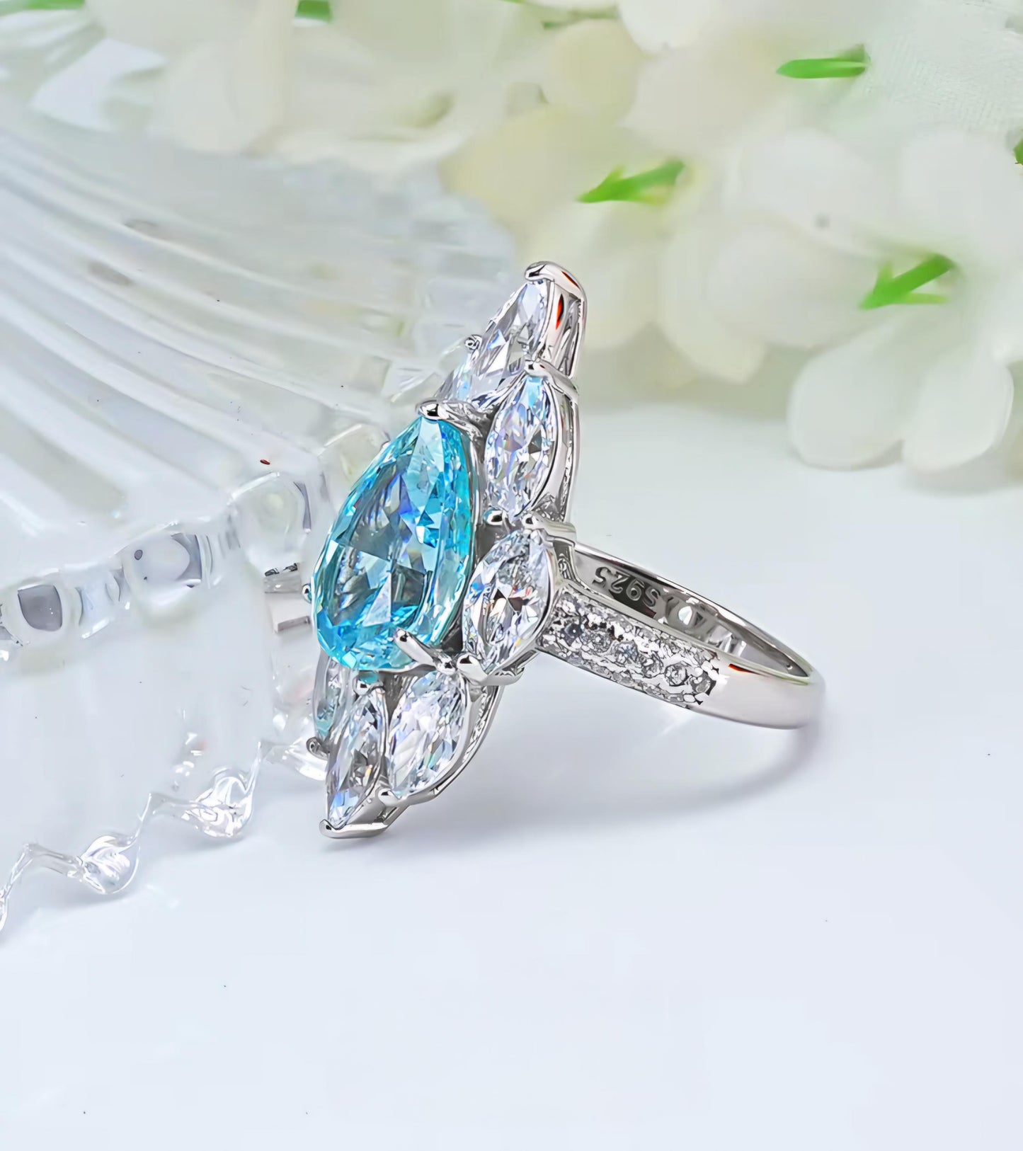 Ocean Tear Radiance: 4Carat Cubic Zirconia Ring, 18k White Gold